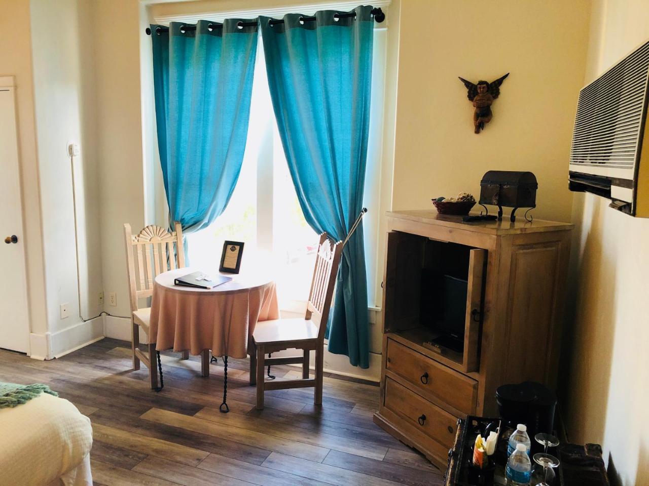 Hotel San Ramon Бисби Экстерьер фото