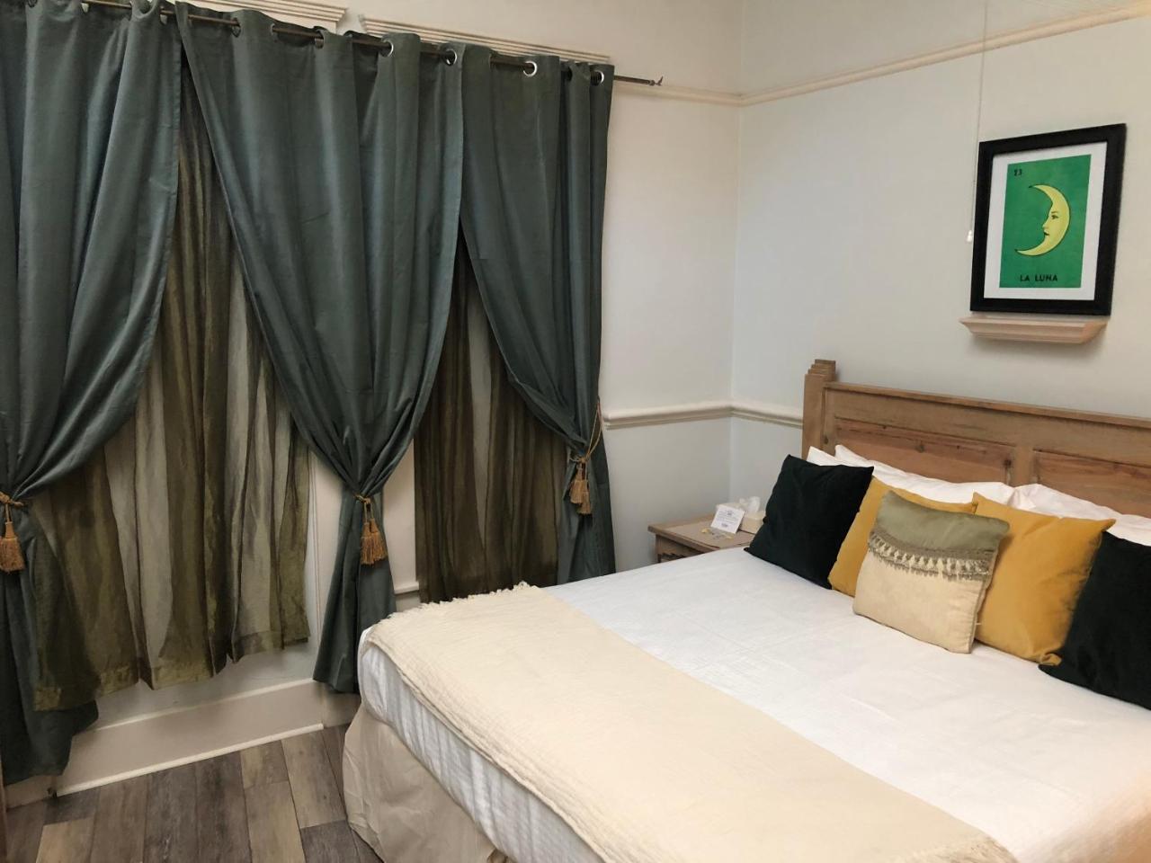 Hotel San Ramon Бисби Экстерьер фото